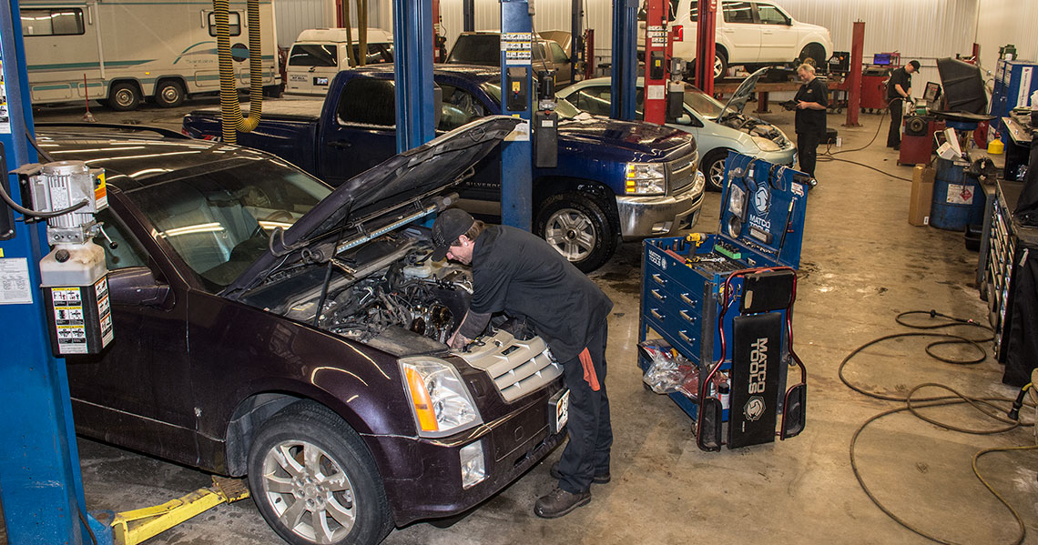 southside-tire-and-auto-expert-technicians1140